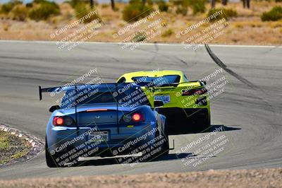 media/Oct-18-2025-Extreme Speed (Sat) [[d6d7e1fef1]]/Red-Green/